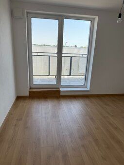 Ponúkame na predaj: Luxusný 2-izbový byt s balkónom v novost