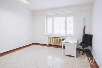 Nebytové priestory sa nachádzajú na frekventovanej Račianske