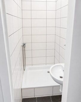 Ponúkame na prenájom garsónku v centre mesta Senica na Hurba