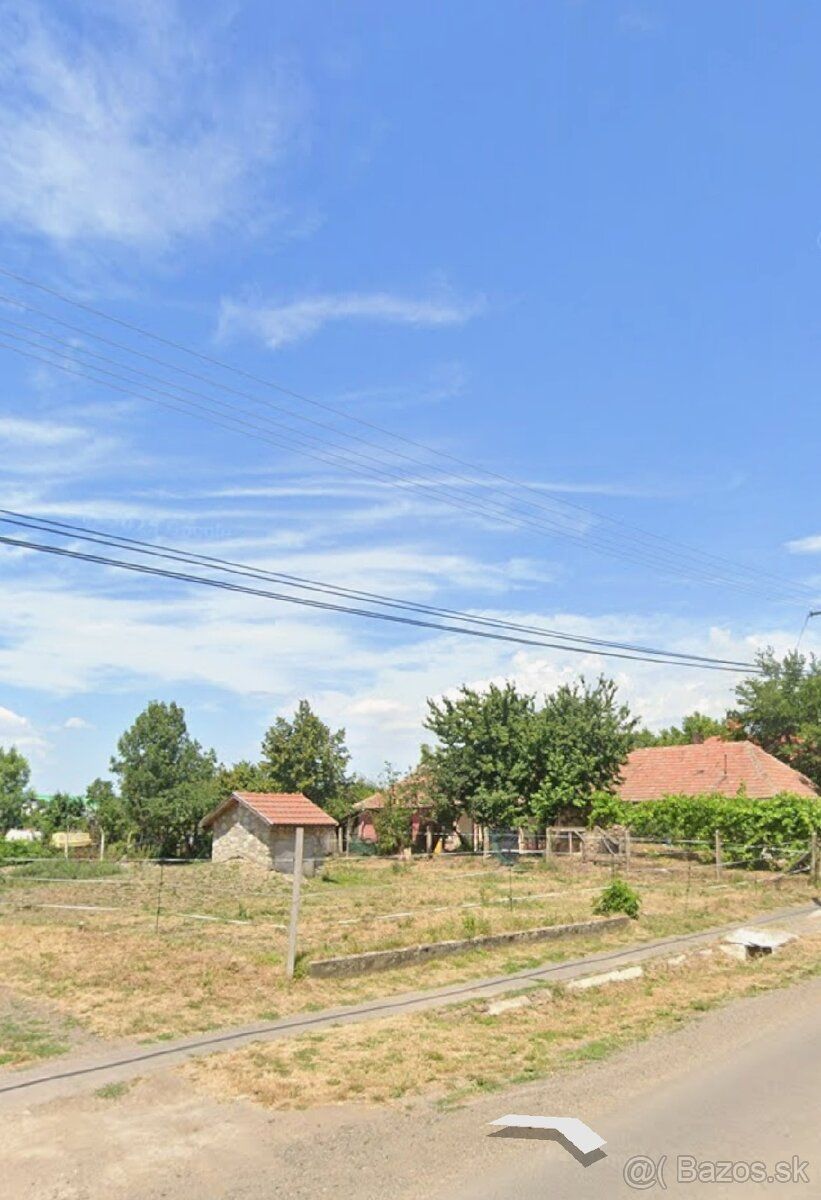Predám pozemok v blízkosti Košíc. Nachádza sa v Maďarsku v o