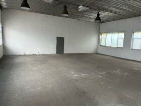 Ponúkam skladové priestory na prenájom - 205 m2 s rampou na 