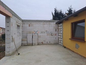 Ponúkame Vám na predaj rodinný dom v Čachticiach, pod legend