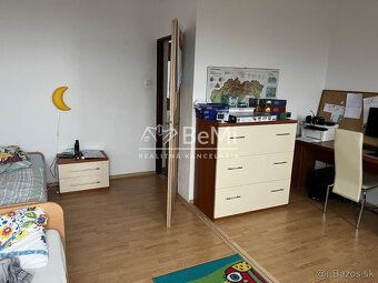 Typ: Rodinný dom Obec: Štitáre
Ponúkame na predaj nadštandar