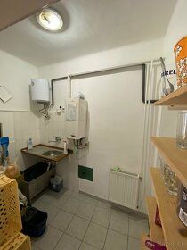Predám budovu v centre obce Fričoovce okr.Prešov. Objekt vho