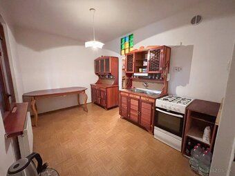 🏡 Veľký tehlový rodinný dom pre 1 alebo 2 rodiny – priestor,