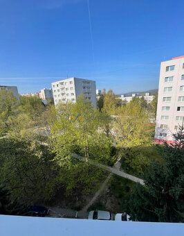 Typ: 3-izbový byt Ulica: sídlisko rozkvet Obec: Považská Bys