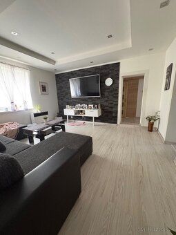 Na predaj ponukám rodinný dom s veľkým pozemkom – Lekárovce,