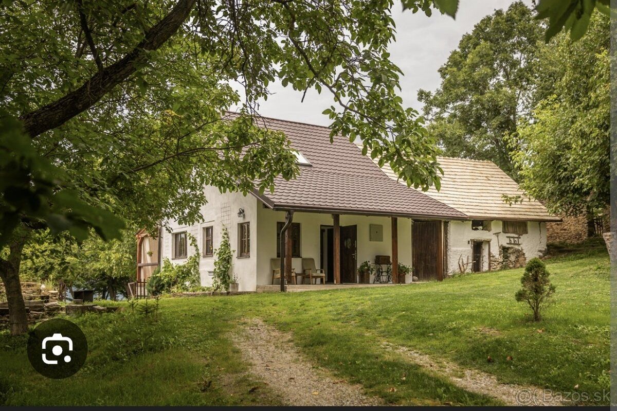 Mam záujem o kúpu rodinného domu blízko Trenčína - Veľké Bie