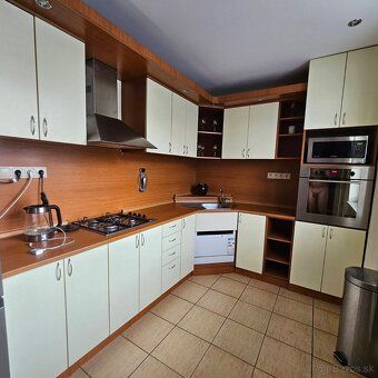 🏡 Veľký 2-izbový tehlový byt na prenájom – Košice Juh, blízk