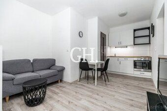 Trojizbák, ktorý čaká na tvoju víziu.
Košice – Ťahanovce | 8