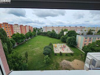 Predáme krásnu novorekonštruovanú garzónku v Šali, na ulici 