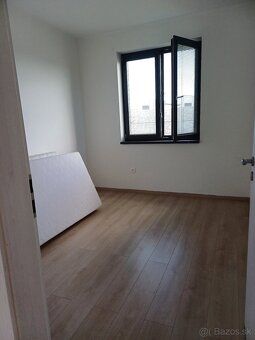 Na prenájom novostavba samostatne stojaci 3 izbový bungalov 