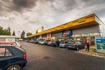 Ponúkam na prenájom obchodné priestory v Novom Meste nad Váh
