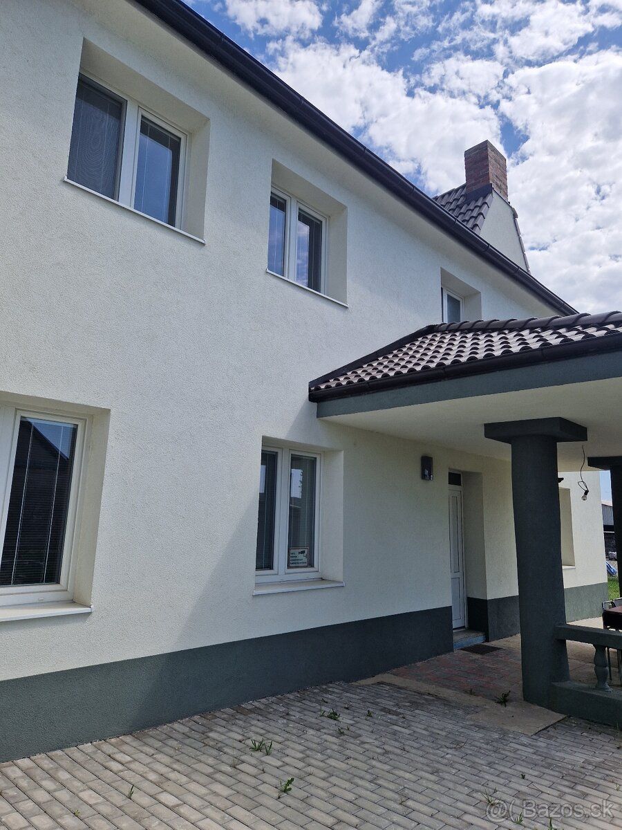 Ponúkam dlhodobý prenájom pre firmy rodinný domu v Brestovan