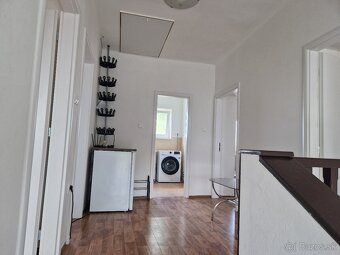 Ponúkam dlhodobý prenájom pre firmy rodinný domu v Brestovan