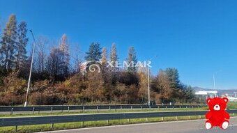 Ponúkame na predaj priestranný pozemok v atraktívnej a dynam