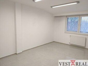 Prenájom kancelárskeho / obchodného priestoru 45 m² v centre