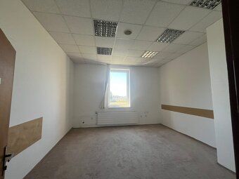 REPREZENTATÍVNA HISTORICKÁ BUDOVA PRI DUNAJI – 360 m², POZEM