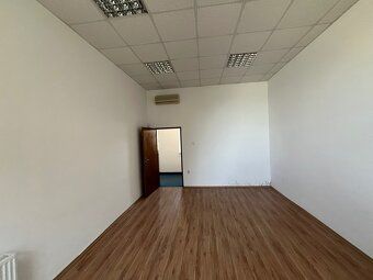 REPREZENTATÍVNA HISTORICKÁ BUDOVA PRI DUNAJI – 360 m², POZEM
