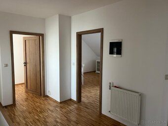 Ponukame dom do prenajmu za cenu bytu. Len 750 eur/mes.vr.en