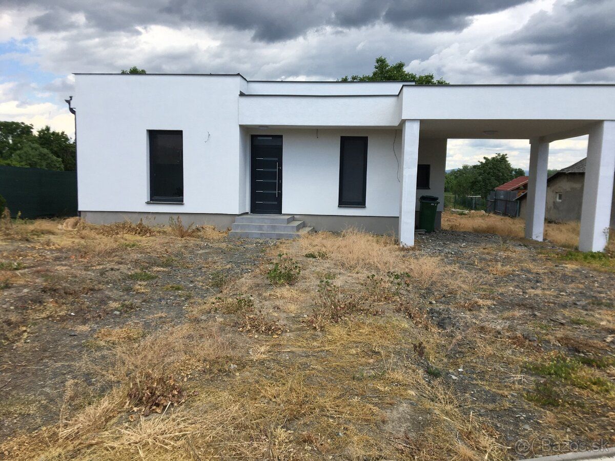 Ponúkam na predaj prízemný rodinný dom (novostavba) vo Veško