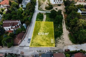 Ponúkame na predaj príjemnú záhradu o výmere 331 m² v obľúbe