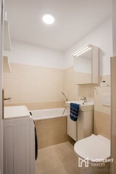 Typ: 1-izbový byt Ulica: Gazdovský rad Obec: Šamorín
Moderný