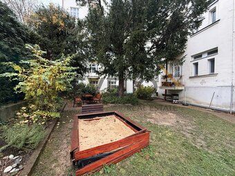 NA PREDAJ PRIESTRANNÝ 3 IZBOVÝ BYT V BRATISLAVE- STARÉ MESTO