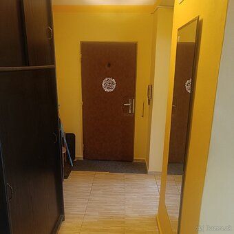 TB Real ponúka na prenájom 1 izbový tehlový byt, 42m2, na 2.
