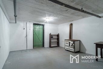 Typ: Rodinný dom Ulica: Slnečná Obec: Poprad
Moderný maklér 
