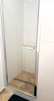 Ponúkam na predaj:
* Typ: 1-izbový byt s balkónom * Poschodi