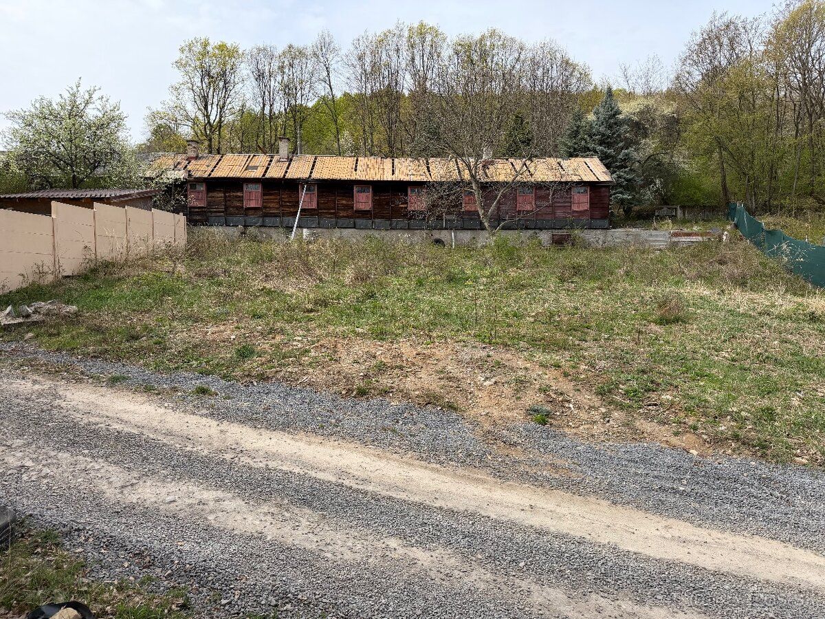 Pozemok s drevostavbou Krupina časť Ficberg
Pozemok na úpätí