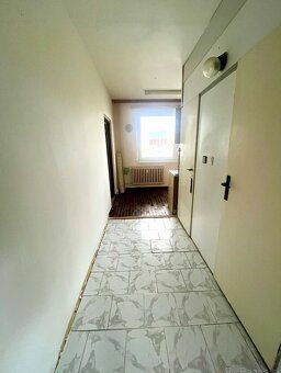 - 3 izbový byt - výmera 64,5 m2 - pôvodný stav - lokalita: R