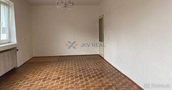  
Hľadáte priestranný dom pre svoju rodinu alebo bývanie pre
