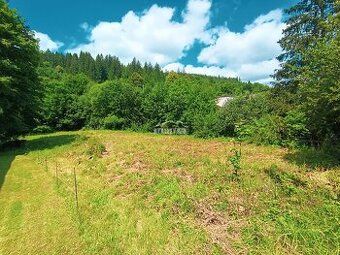 Ponúkame Vám na predaj pekný a slnečný stavebný pozemok v ob