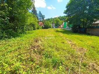 Ponúkame Vám na predaj pekný a slnečný stavebný pozemok v ob