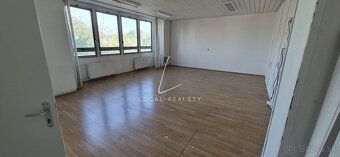 Typ: Kancelárie Ulica: Pestovateľská 1 Obec: Bratislava-Ruži