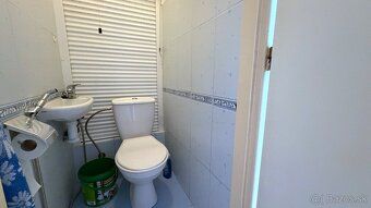 Ponúkame na predaj svetlý a priestranný 3-izbový byt, ktorý 