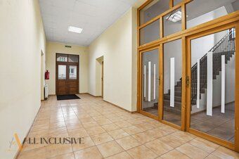 Realitná spoločnosť ALL INCLUSIVE Vám ponúka:
NA PREDAJ
Poly