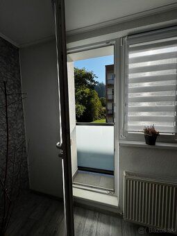 PREDAJ – Kompletne zrekonštruovaný a zariadený 3-izbový byt 