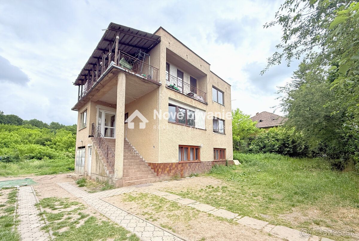 N228-12-FRAD
Ponúkame vám na predaj priestranný 8-izbový pos