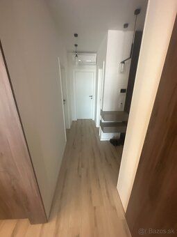 NL -reality ponúka na prenájom moderný, nadštandardný 2-izbo