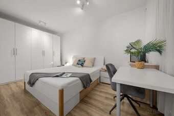 2-IZB. APARTMÁN V NOVOSTAVBE (2018), PARKOVANIE + PIVNICA, M