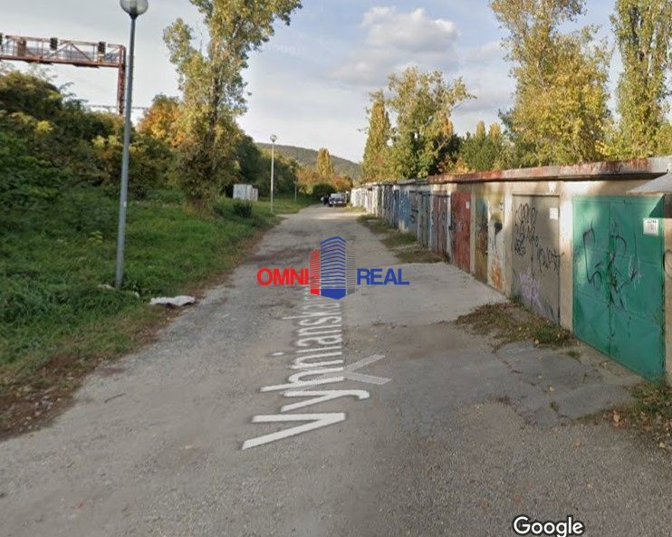 Ponúkame Vám na predaj garáž na ul. Sliačska v Bratislava – 