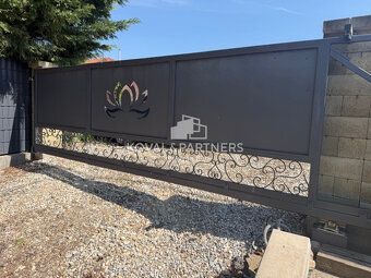 Typ: Rodinný dom Obec: Lehota
Koval & partners ponúka vo výh