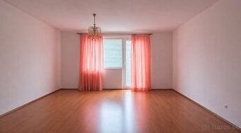 Ponúkam na predaj priestranný 2-izbový byt o výmere 49 m² vo