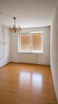Ponúkam na predaj priestranný 2-izbový byt o výmere 49 m² vo