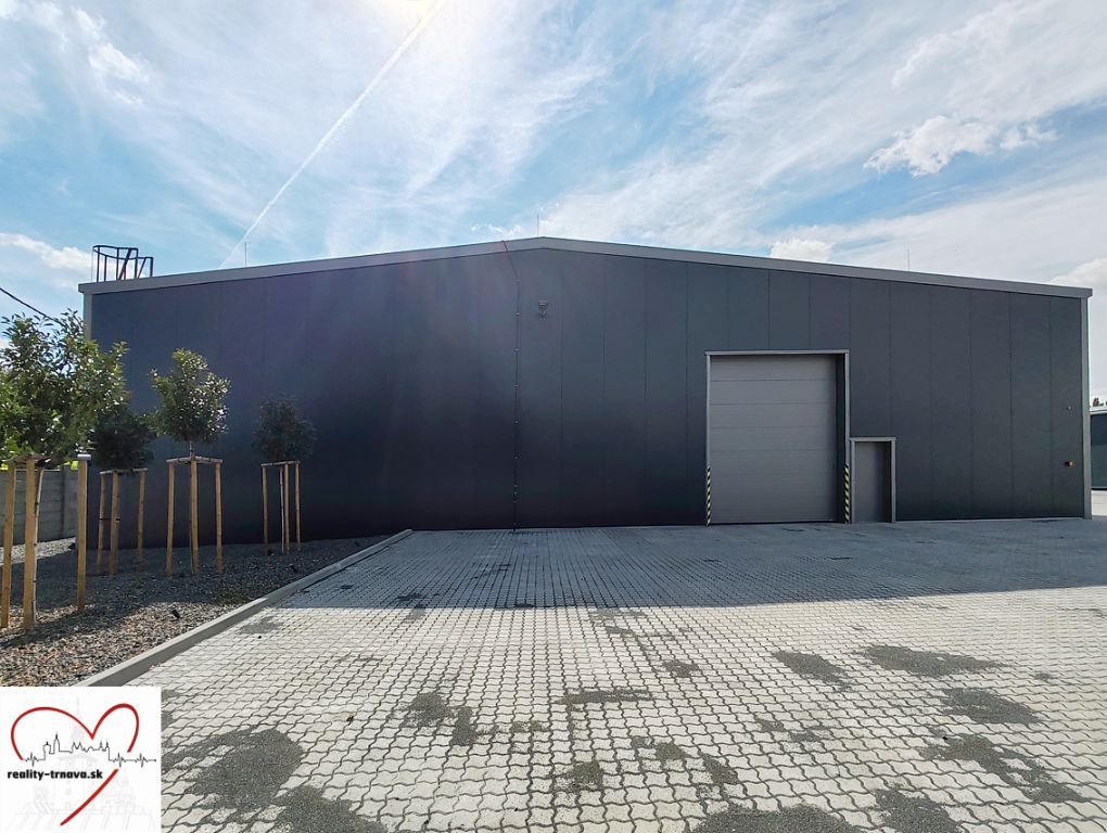 Ponúkame na prenájom 1000 m2 nový skladový priestor s tromi 
