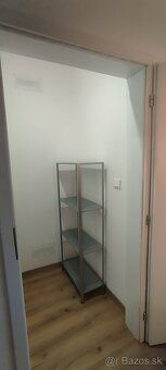 Ponúkam na prenájom krásny 1-izbový byt na Jesenského ulici 