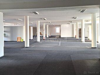 Prenájom obchodných priestorov 2350m2 aj po častiach, na Púc